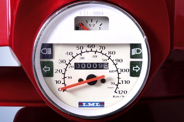 Tachometer mit Tankanzeige